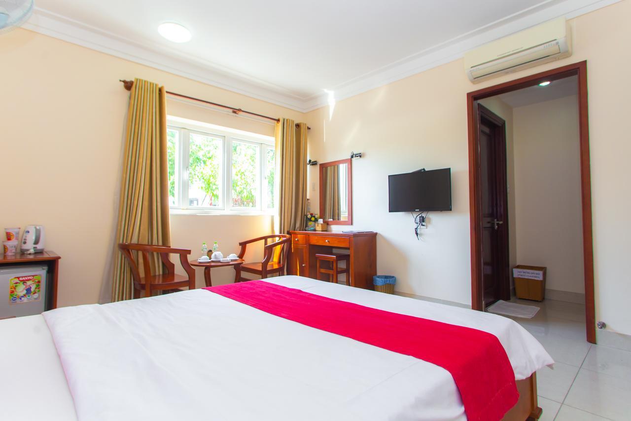 Dong Do Hotel Ho Chi Minh-stad Buitenkant foto